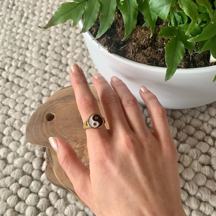 18K Gold-Plated Ring angle 4
