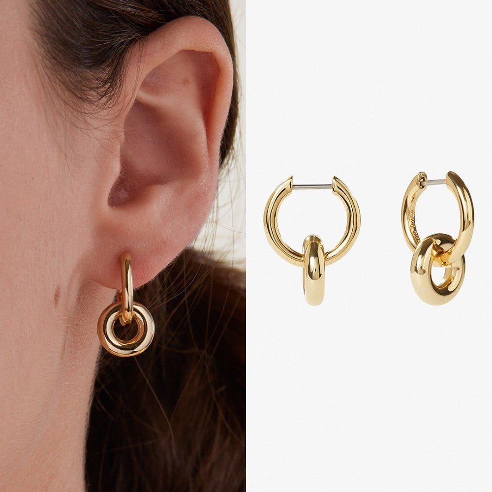 Earrings angle 3